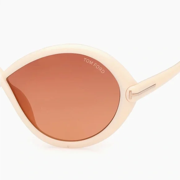 Tom Ford cream Sunglasses with case NWOT from Saks Fifth Ave - Picture 3 of 6